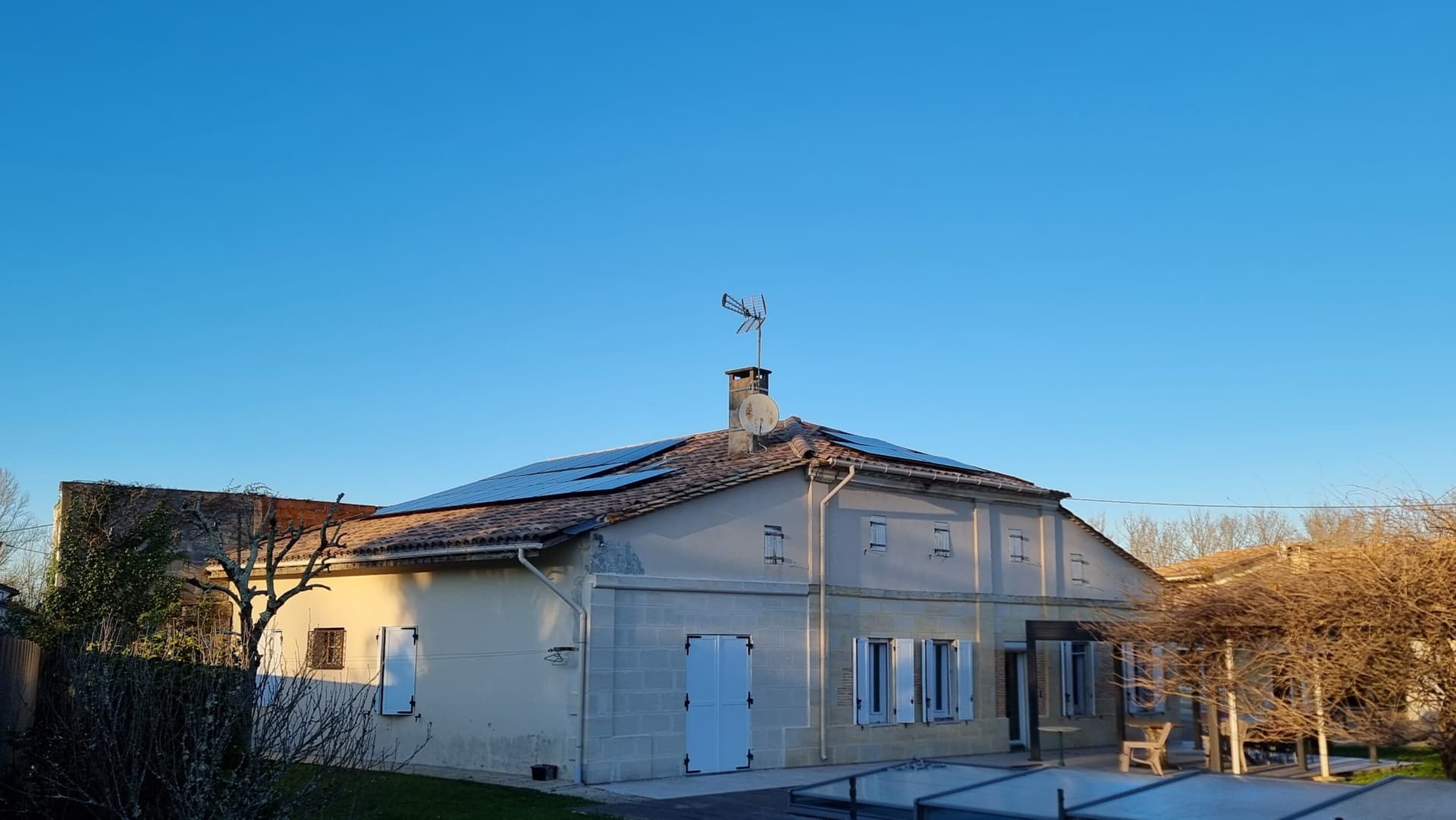 Installation photovoltaïque à Camps-sur-l'Isle